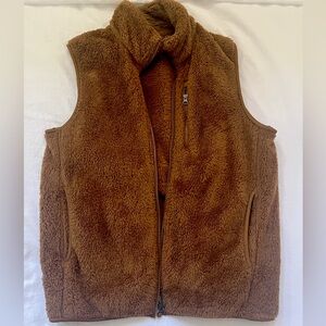 Uniqlo Teddy Bear Brown Vest